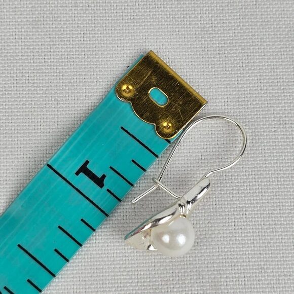 Avon Silver Tone Faux Pearl Cali Lilly Drop Earrings - Picture 5 of 5